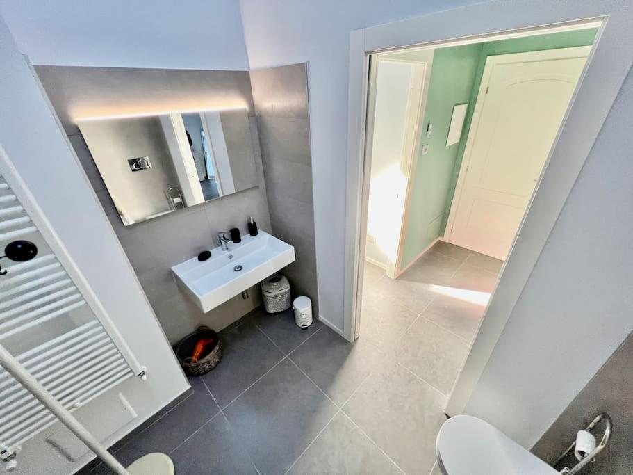 Prestigioso Attico A Passo Duomo By Revenue House Apartment Casale Monferrato Exterior photo